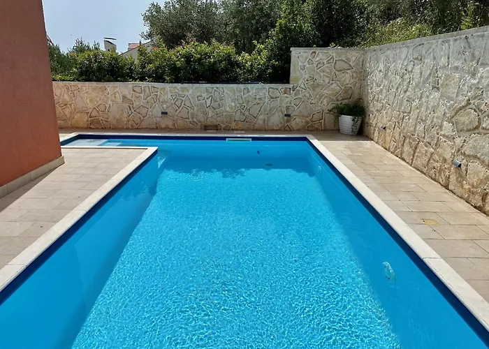 Duplex With Private Swimming Pool * プレコ