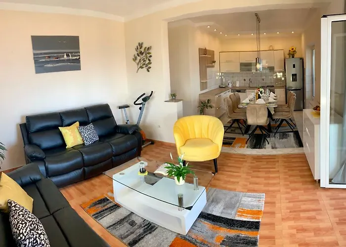 Duplex With Private Swimming Pool فيلة *