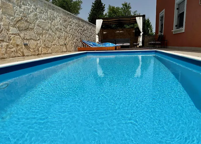Villa Duplex With Private Swimming Pool Preko